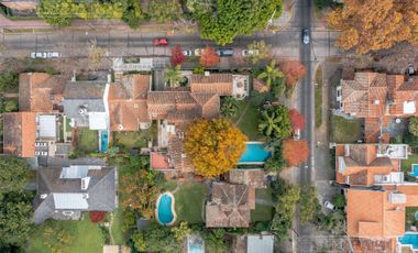 Casa refaccionada en venta  de 5 dormitorios en Martinez