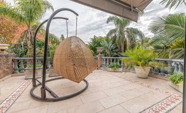 Casa refaccionada en venta  de 5 dormitorios en Martinez