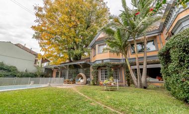Casa refaccionada en venta  de 5 dormitorios en Martinez