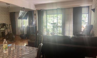 Departamento en venta 4 amb + dependencia + cochera y baulera