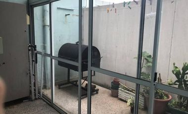 Amplio departamento de 4 ambientes