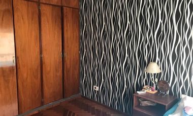 Amplio departamento de 4 ambientes