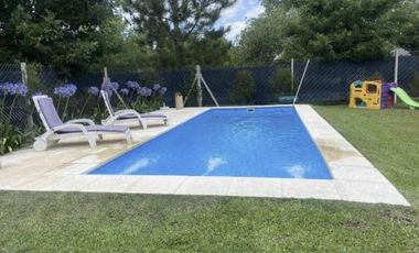 Casa en venta  - 2 Dormitorios 1 Baño - Cochera - 600Mts2 - Florencio Varela