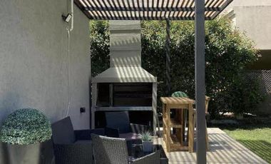 Casa en venta  - 2 Dormitorios 1 Baño - Cochera - 600Mts2 - Florencio Varela
