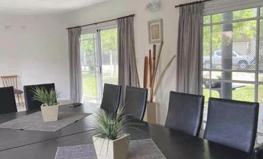 Casa en venta  - 2 Dormitorios 1 Baño - Cochera - 600Mts2 - Florencio Varela