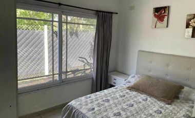 Casa en venta  - 2 Dormitorios 1 Baño - Cochera - 600Mts2 - Florencio Varela