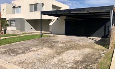 Casa en venta en Pilar del Este - Casas del Este