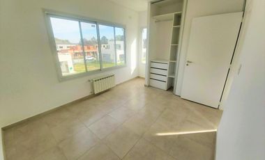 Casa en venta en Pilar del Este - Casas del Este