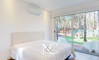 Casa en venta en Pinamar Barrio Pioneros seguridad 24hs