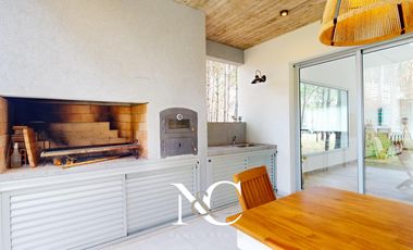 Casa en venta en Pinamar Barrio Pioneros seguridad 24hs