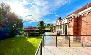 VENTA CASA EN EL POBLADO EL TESORO 456MTS