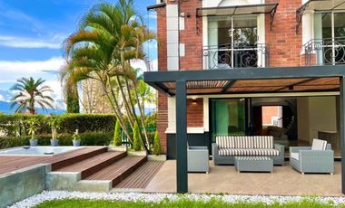 VENTA CASA EN EL POBLADO EL TESORO 456MTS