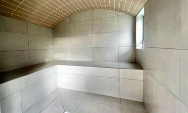 VENTA CASA EN EL POBLADO EL TESORO 456MTS