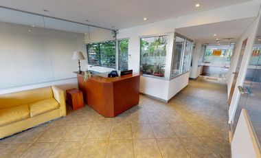 Venta de oficina en planta baja en San Isidro