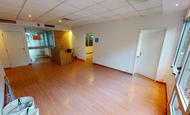 Venta de oficina en planta baja en San Isidro