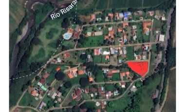 SE VENDE LOTE EN VITERBO