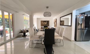 Venta de casa en el Poblado- cerca al centro comercial El Tesoro