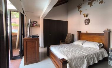 Venta de casa en el Poblado- cerca al centro comercial El Tesoro