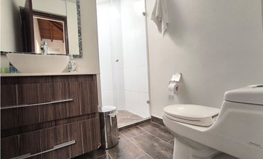 Venta de casa en el Poblado- cerca al centro comercial El Tesoro