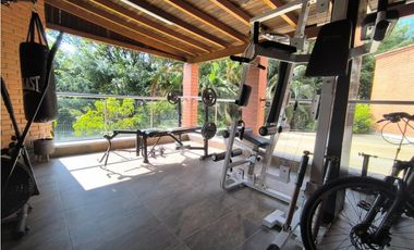 Venta de casa en el Poblado- cerca al centro comercial El Tesoro