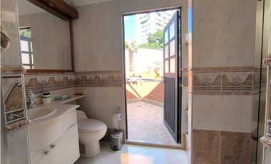 Venta de casa en el Poblado- cerca al centro comercial El Tesoro