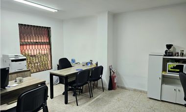Arriendo oficina amplia- centro historico