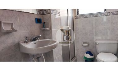 VENTA DE CASA DE TRES NIVELES BARRIO LOS HELECHOS YOPAL.