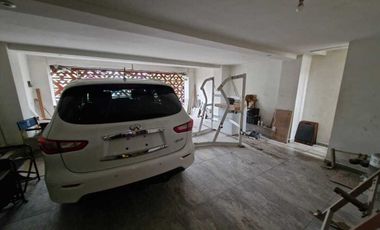 CASA EN VENTA SOBRE AV CASA BLANCA, SAN NICOLAS