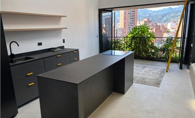 VENTA APARTAMENTO PENTHOUSE LAURELES IGLESIA SANTA TERESITA