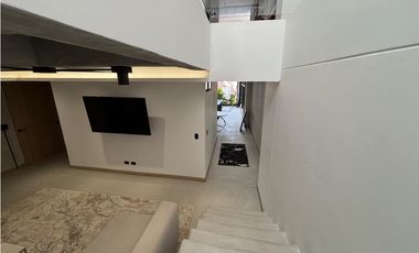 VENTA APARTAMENTO PENTHOUSE LAURELES IGLESIA SANTA TERESITA