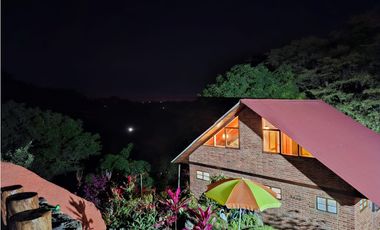 VENTA FINCA SUPER LINDA EN ANOLIMA