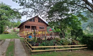 VENTA FINCA SUPER LINDA EN ANOLIMA