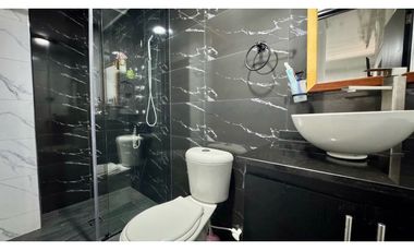 Casa esquinera de tres pisos en venta permuta Barrio Santa Ana Palmira