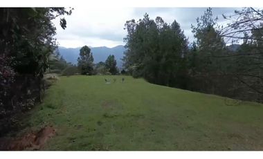 Venta de lote en el retiro