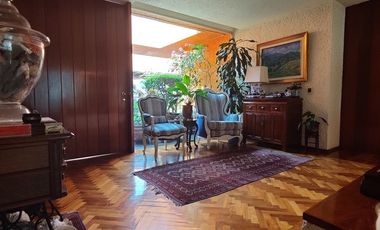 Se vende excelente casa en Lomas Hipódromo (V)