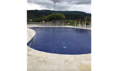 EXELENTE LOTE A LA VENTA VIA VITERBO