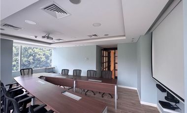 SE ARRIENDA OFICINA EN EL POBLADO