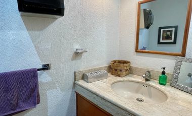 CASA EN RENTA EN COLONIA LAS FUENTES