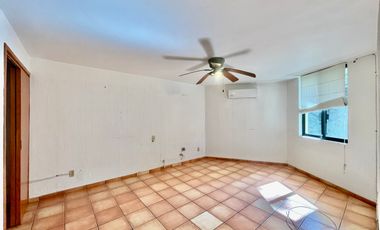 CASA EN RENTA EN COLONIA LAS FUENTES