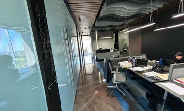 Oficina en   veta en el lujoso corporativo C&C Country club