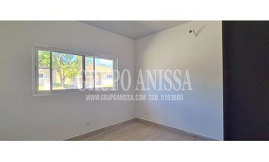 Se Vende Casa con Piscina en Urbanización Privada de Chame