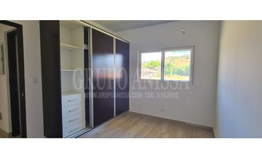 Se Vende Casa con Piscina en Urbanización Privada de Chame