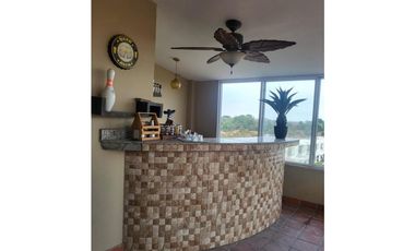 SE ALQUILA CASA BRISAS HEIGHTS EN BRISAS DEL GOLF