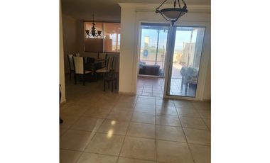 SE ALQUILA CASA BRISAS HEIGHTS EN BRISAS DEL GOLF