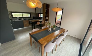 Chalet 4 amb. A estrenar. Costa del Sol. Mar Chiquita.