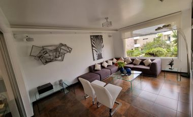 VENTA CASA - 3 DORMITORIOS - ESTUDIO - CUMBAYA