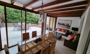 VENTA CASA - 3 DORMITORIOS - ESTUDIO - CUMBAYA