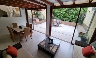 VENTA CASA - 3 DORMITORIOS - ESTUDIO - CUMBAYA