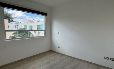 CASA EN RENTA PARQUE LA CASTELLANA, LOMAS DE ANGELOPOLIS II