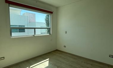 CASA EN RENTA PARQUE LA CASTELLANA, LOMAS DE ANGELOPOLIS II